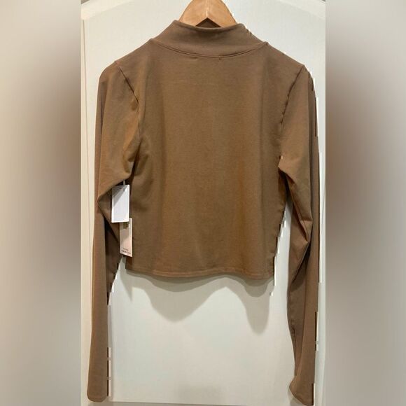 NWT Good American Essential Mock Neck Zip Top in Putty Size 4 (XL) - Picture 5 of 15